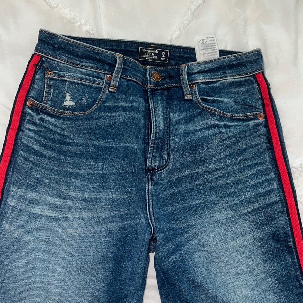 Abercrombie And Fitch Skinny Jeans with red detail